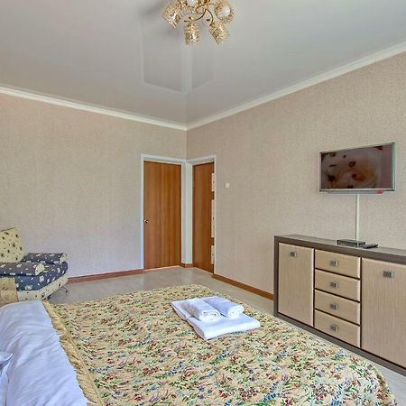 Cozy Apartment On Rozybakiev 145. Atakent Almaty Eksteriør billede