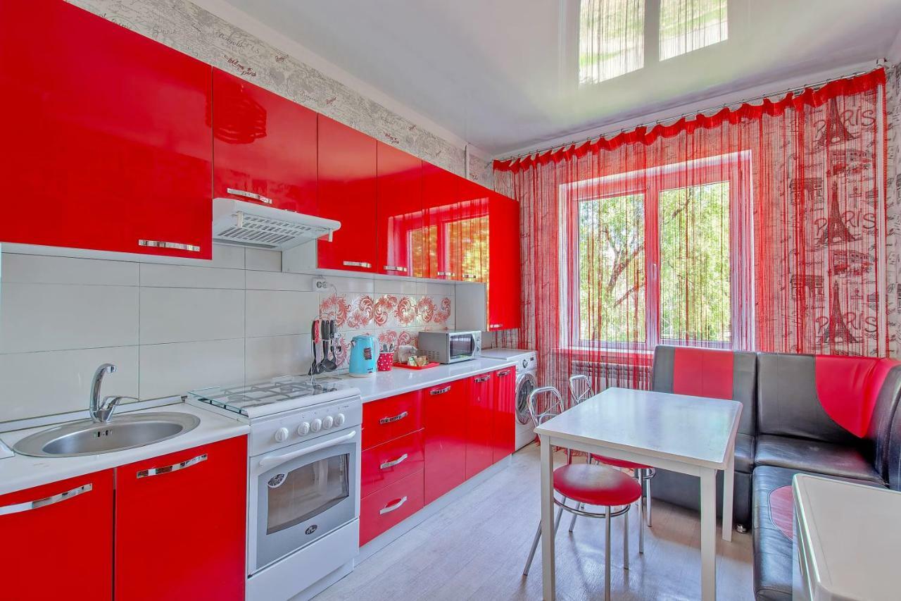 Cozy Apartment On Rozybakiev 145. Atakent Almaty Eksteriør billede
