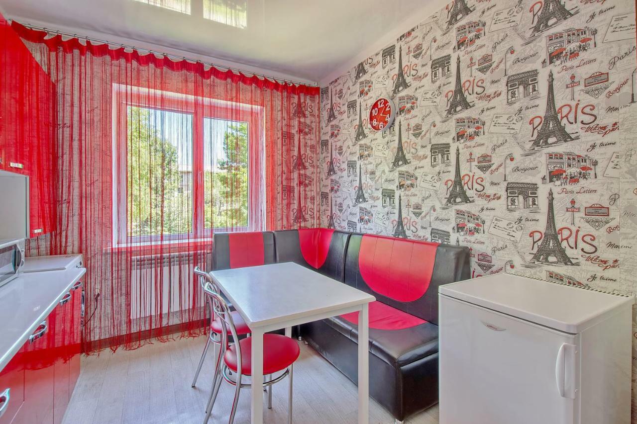 Cozy Apartment On Rozybakiev 145. Atakent Almaty Eksteriør billede