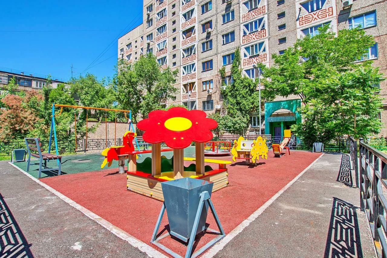 Cozy Apartment On Rozybakiev 145. Atakent Almaty Eksteriør billede